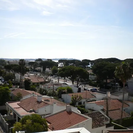 Los Delfines Apartment *